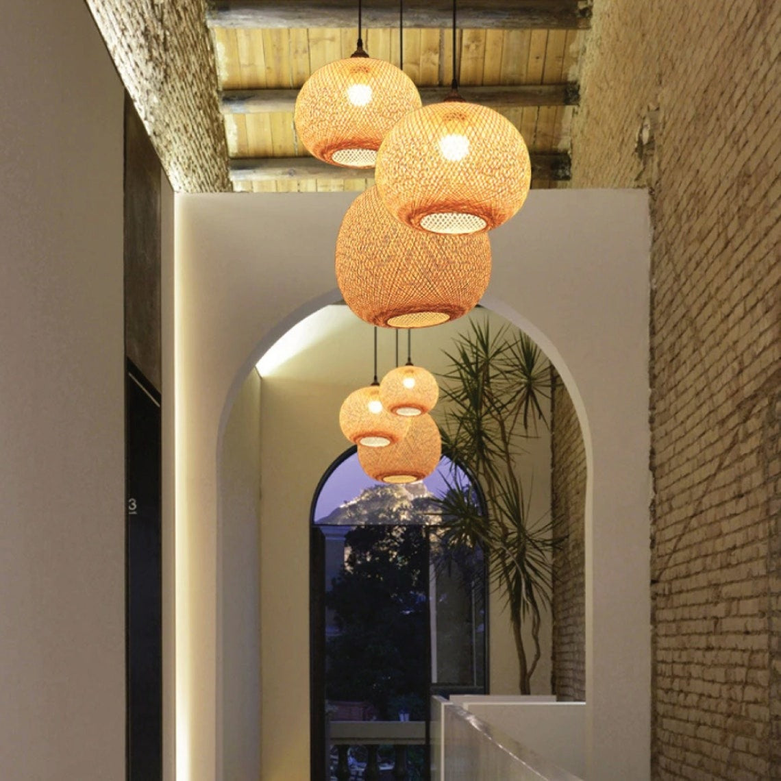 Round Woven Bamboo Pendant Lamp